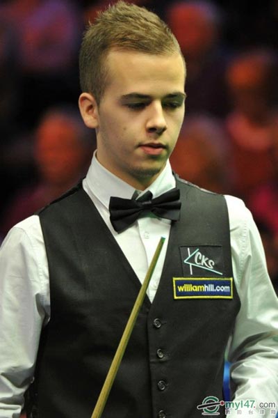 被推上了 被推上了